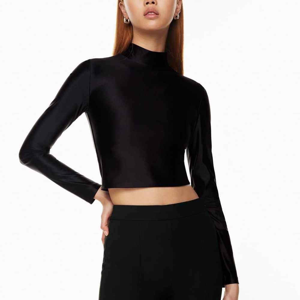 Aritzia | Babaton satinette mockneck long‎ sleeve crop top size M copper